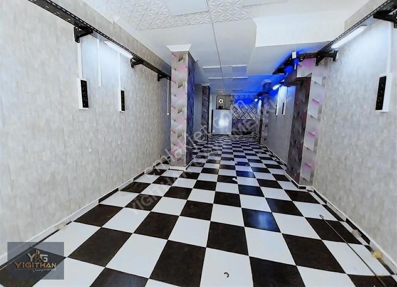 Yiğithan Gayrimenkul Dan 1. Cadde Üzeri Satılık Dükkan