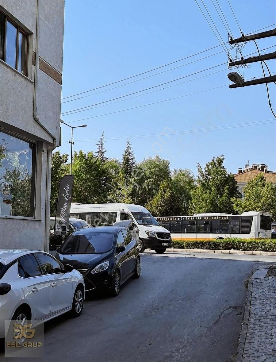 Esil Grup'tan Uluönder Mh Ara Kat Kiralık 3+1 Daire