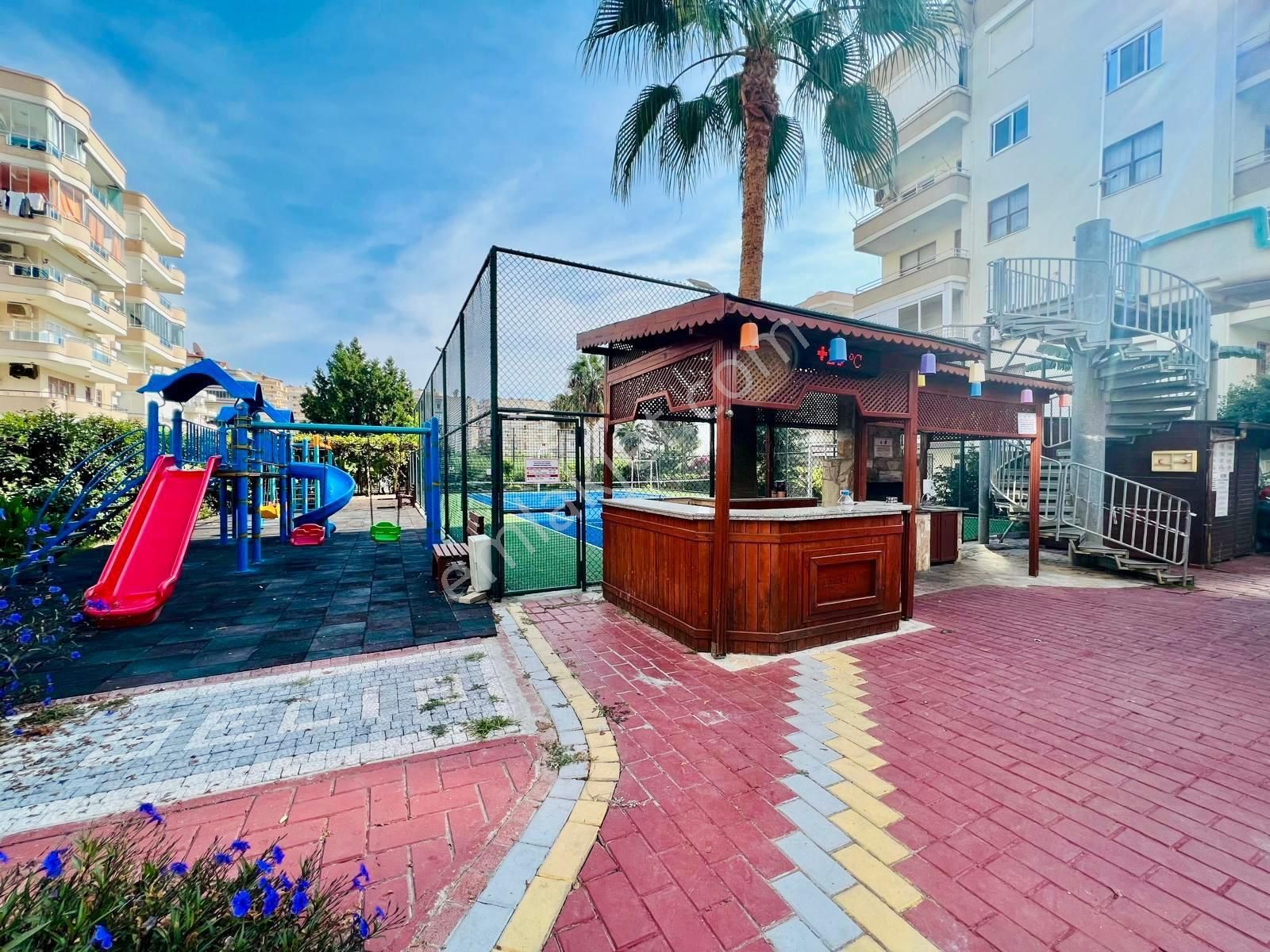 Mahmutlar Cebeci 8 Residence’te 2+1 Cam Balkonlu Deniz Manzaralı - Görsel 4