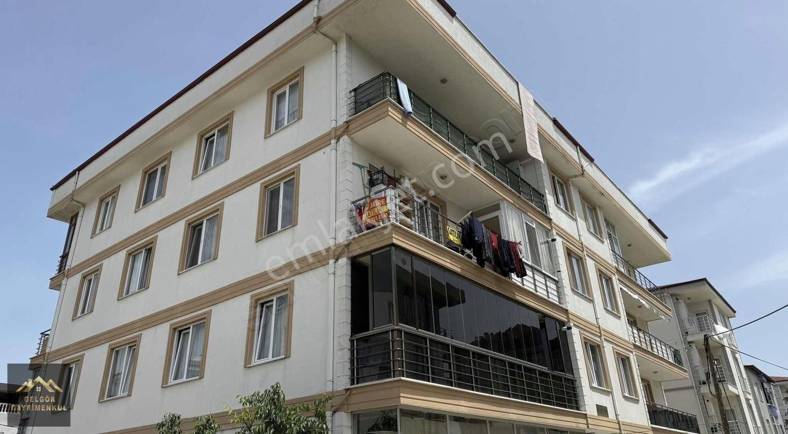 Silivri Yenimahallede 2+1 Masrafsız 2.kat Satılık Daire