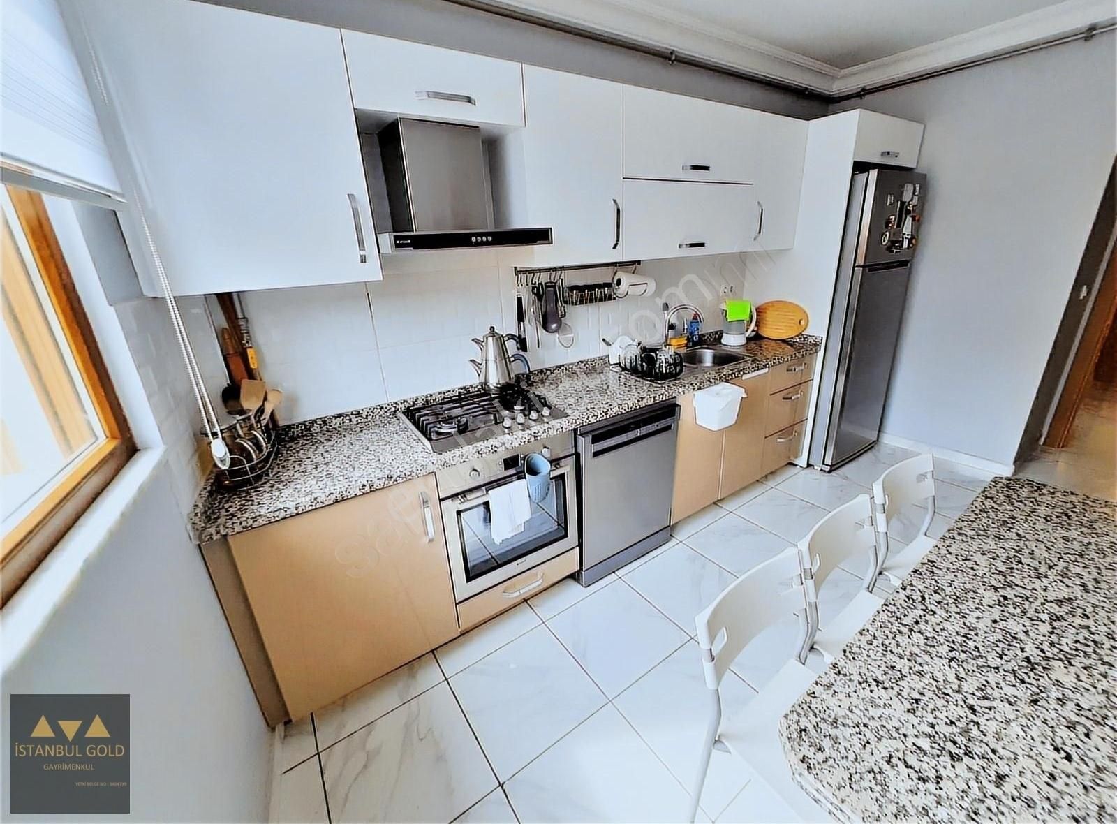 Küçükyalı Merkez'de 5 + 2 Dubleks Kısmi Deniz Manzaralı - Görsel 9