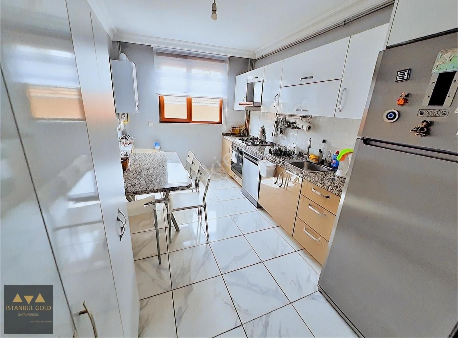 Küçükyalı Merkez'de 5 + 2 Dubleks Kısmi Deniz Manzaralı - Görsel 10