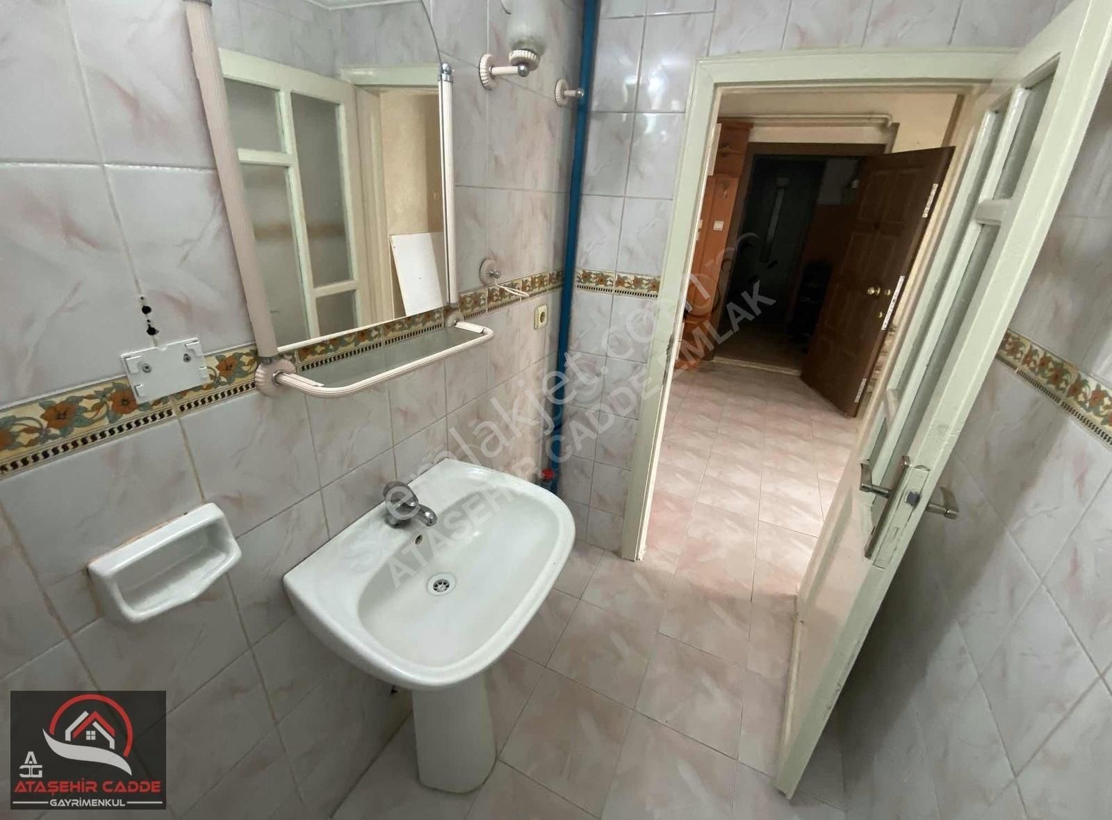 [acg]mustafapaşa Mh Ana Cadde Üzeri 3+1 Ara Kat Kiralık Daire