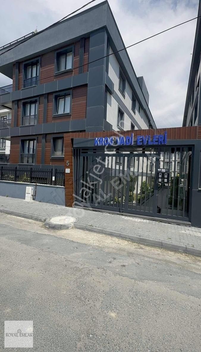 Beylikdüzü Kavaklı Mah Kros Vadi Evleri Satılık 2+1 Daire