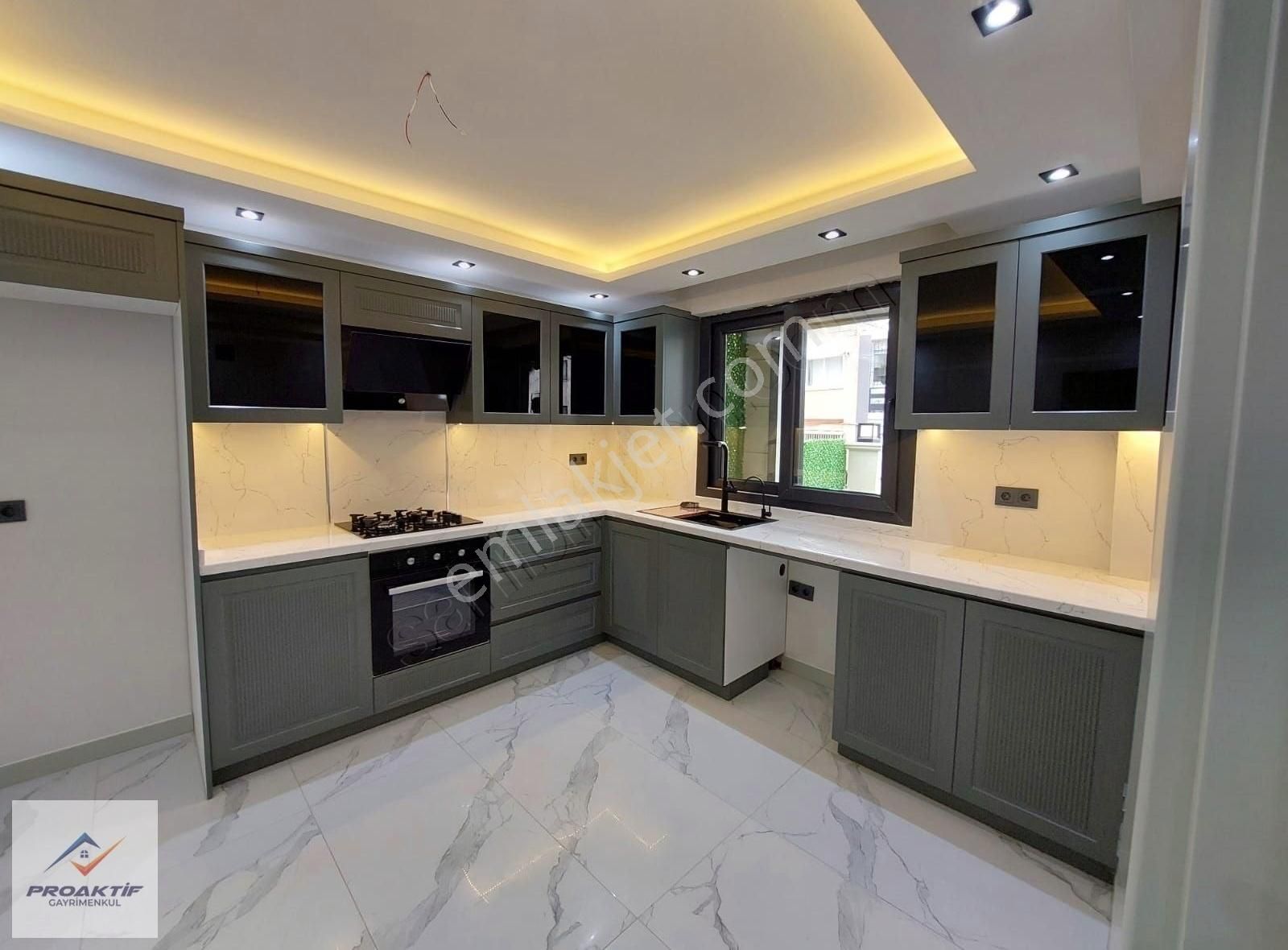 Tripleks Masrafsiz Villa