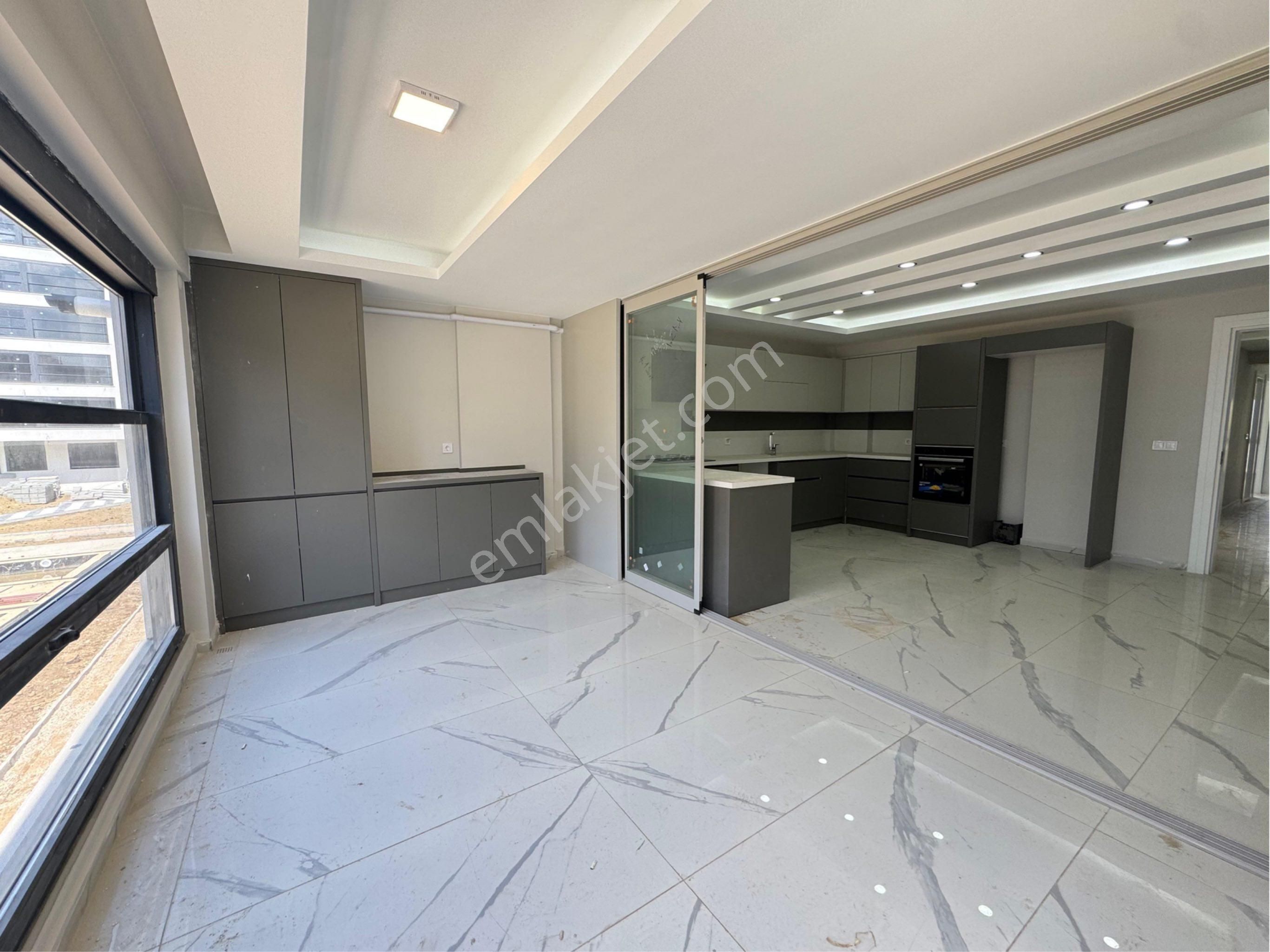 Prestijli Projede Lüks 3+1 Daire - Görsel 5