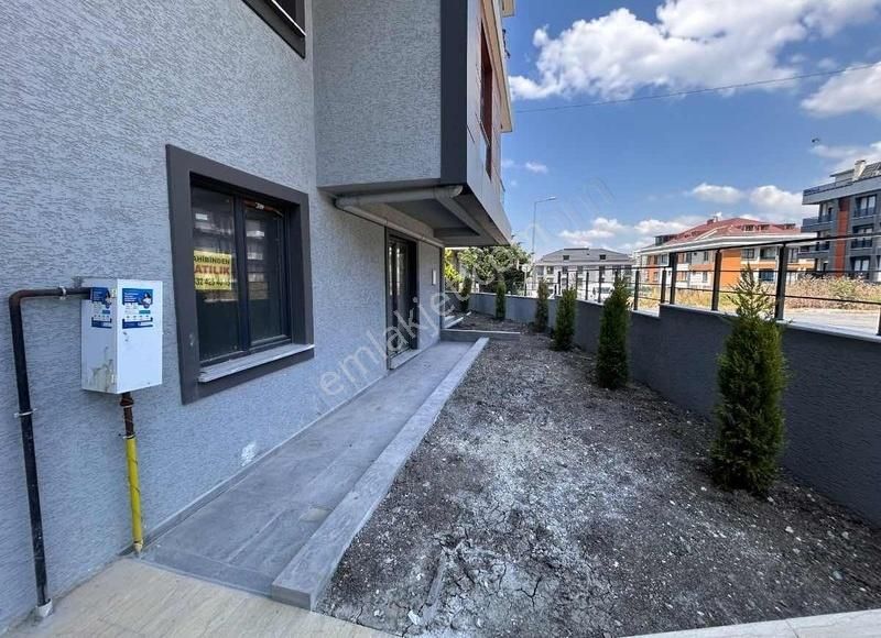Kavaklıda 3+1 Bahçe Katı Yeni Binada Sıfır Daire