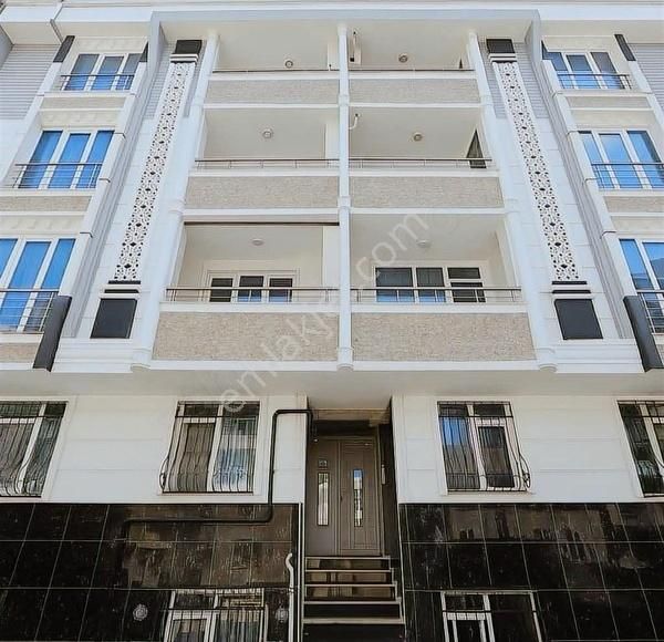 Re/max Gelişim 2 Güvencesiyle Metrobüse Yakın Teraslı 3+1 Daire