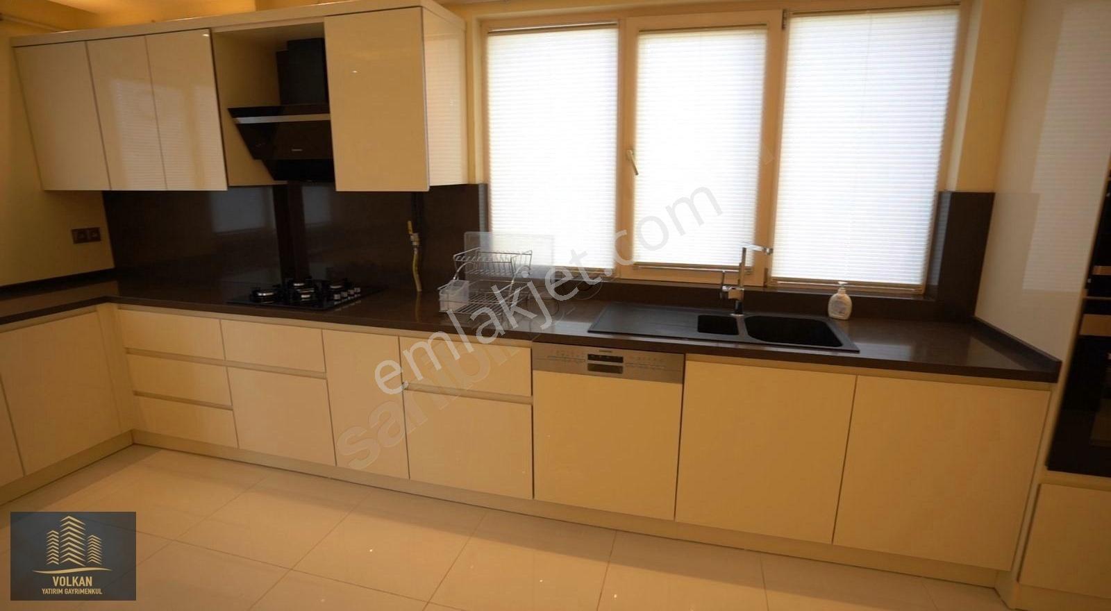 Bostancı Villalarının En Gözdesi Deniz Manzaralı Ultra Lüx Villa - Görsel 4