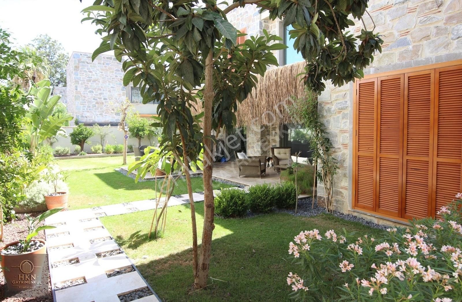 Eskiçeşmede Marinaya 300 Metre Eşyasız Kiralık Müstakil Villa - Görsel 10