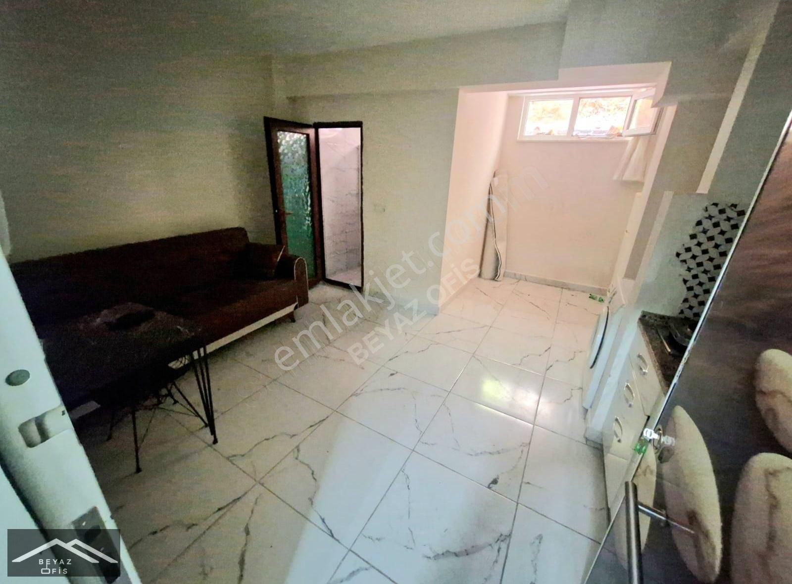 Bursa Caddesinde Satılık Uygun Apart