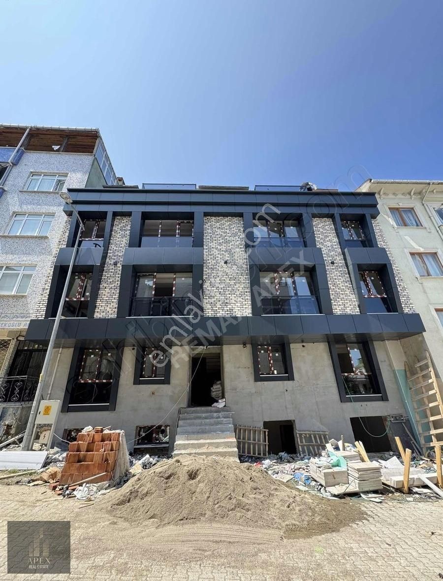Yeni Sıfır Binada Fırsat Satılık 2+1 Üsküdar Ferah Mahallesi