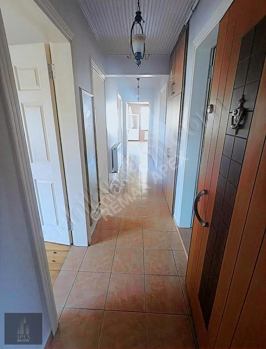 Çeliktepe'de Geniş 3+1 Kiralık Daire
