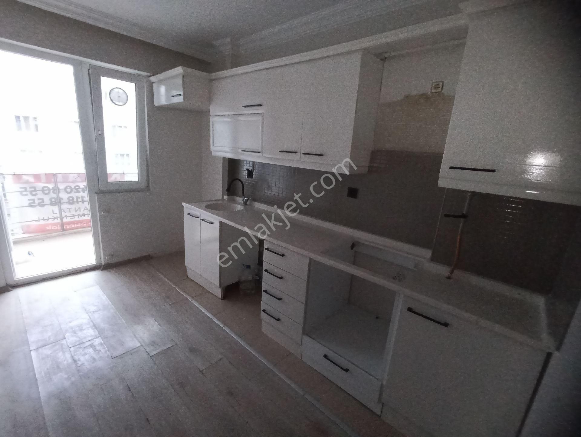 Avantaj Gayrimenkulden Kiralık Daire Cadde Üstünde