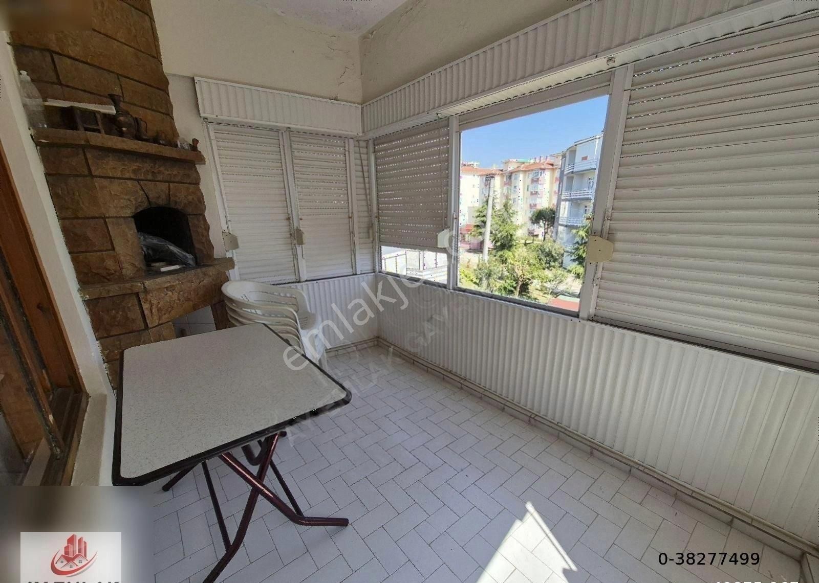 Ay Emlak'tan Denize Komşu Petek Sitesi İçinde 2+1 Açık Daire - Görsel 2