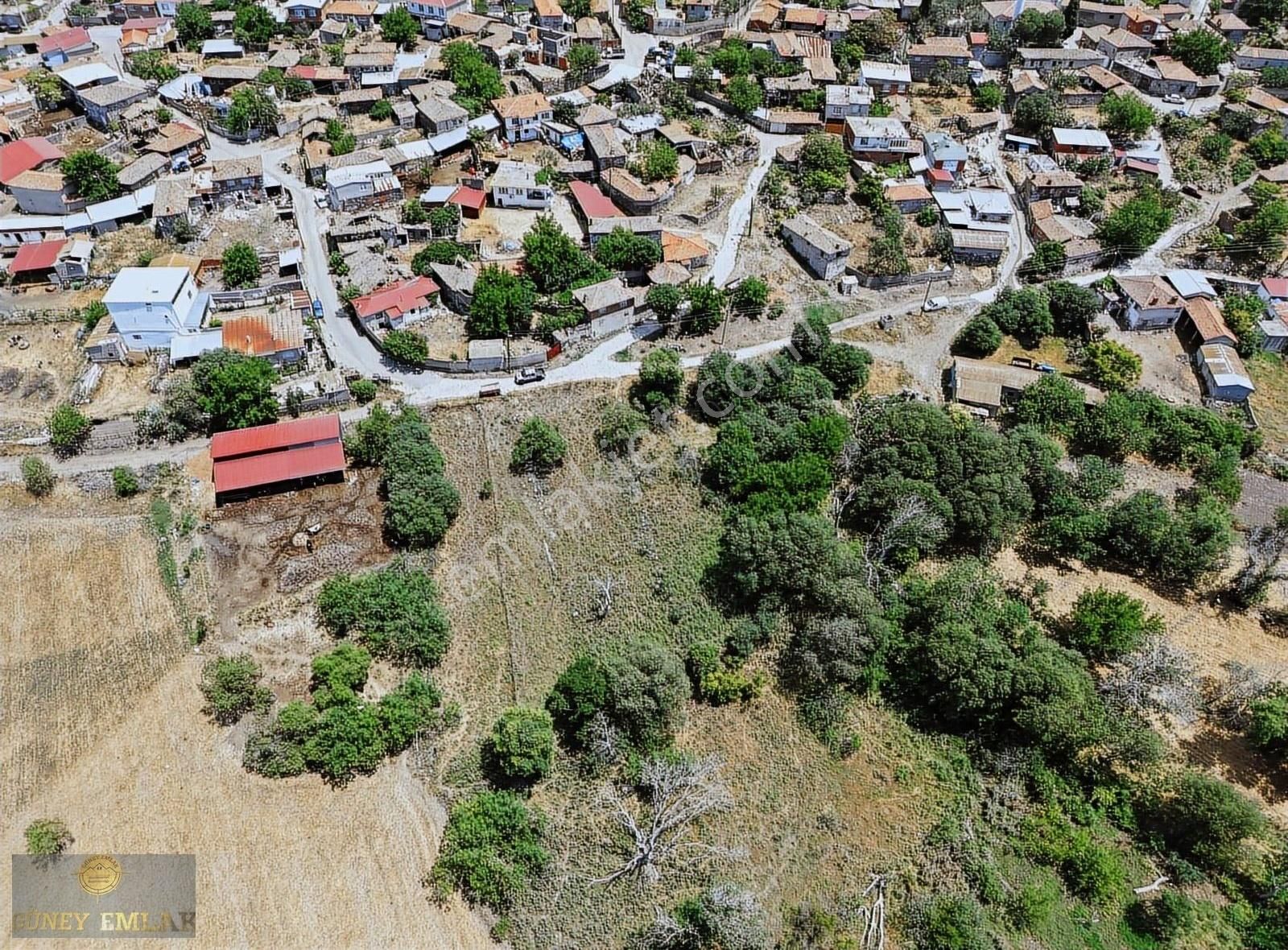 Ezine Kızılköyde Uygun Fiyata Satılık 1138 M2 İmarlı Arsa