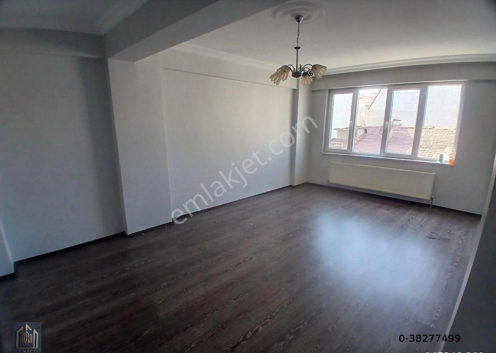 Şirintepe'de Yayla Cad. Üzerinde Satılık 2+1 Daire