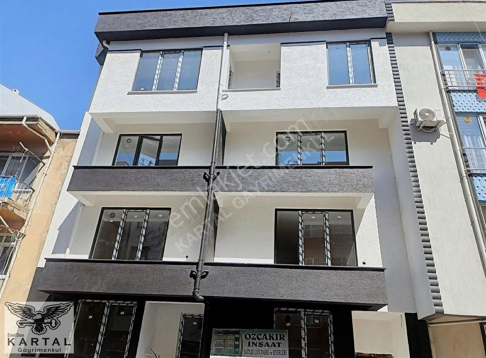 Çanakkale Barbaros Yüksek Giriş Açık Mutfak Satılık 2+1 Daire
