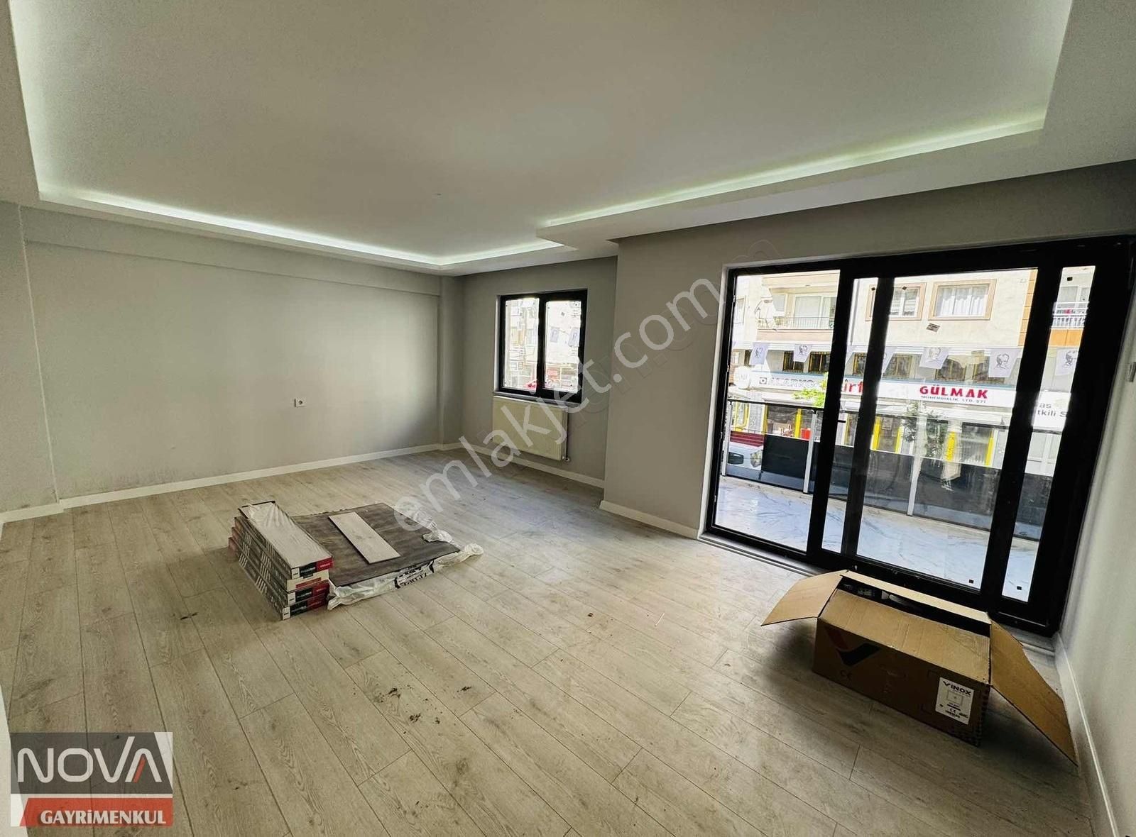 Arda Mah. Kenzi Caddesi Üzerinde 3+1 Asansörlü Ada İçi Otoparklı