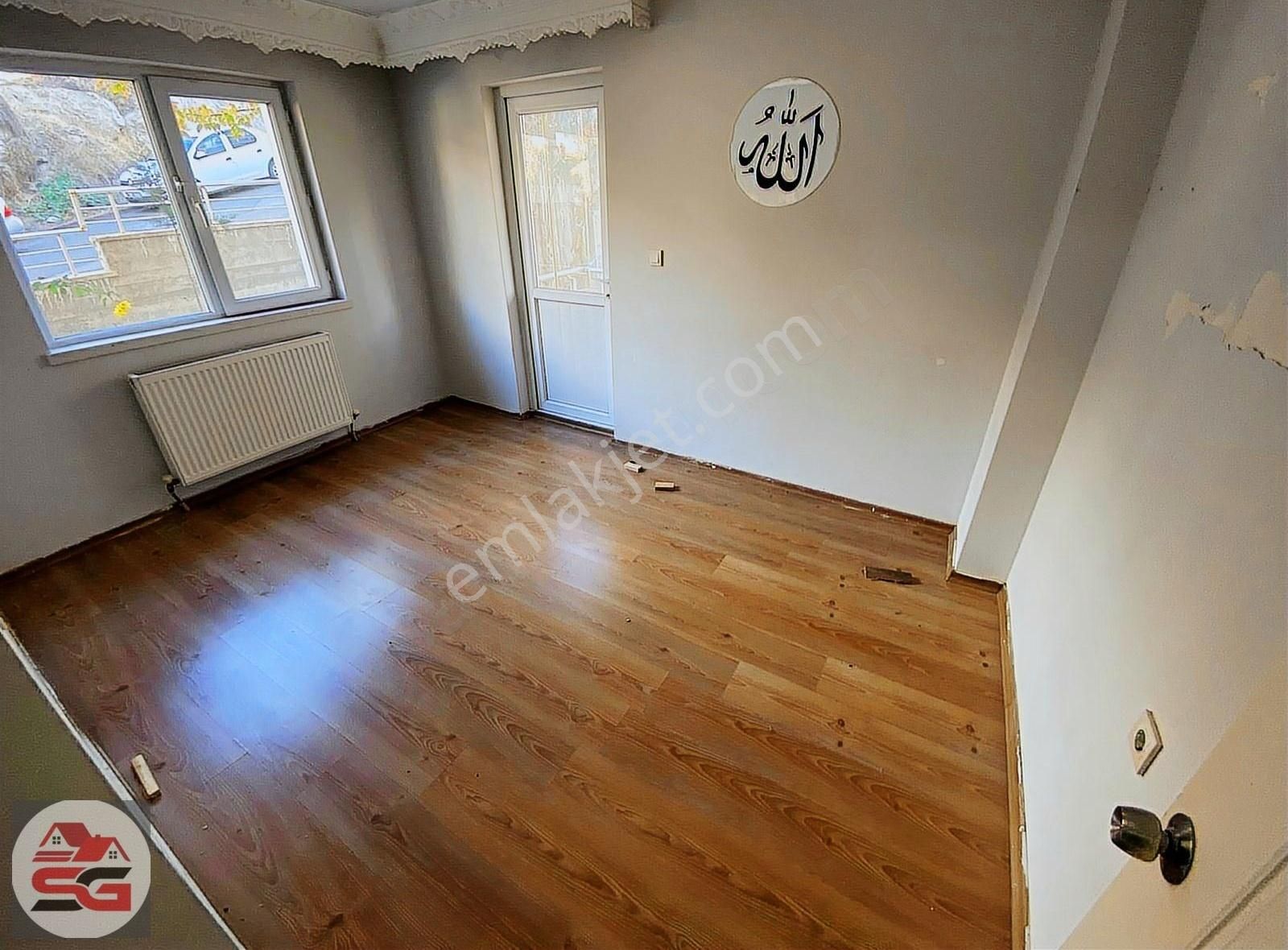 Bahçeleriçi Ara Kat Satılık 2+1 Daire Seçilmiş Gayrimenkul'den
