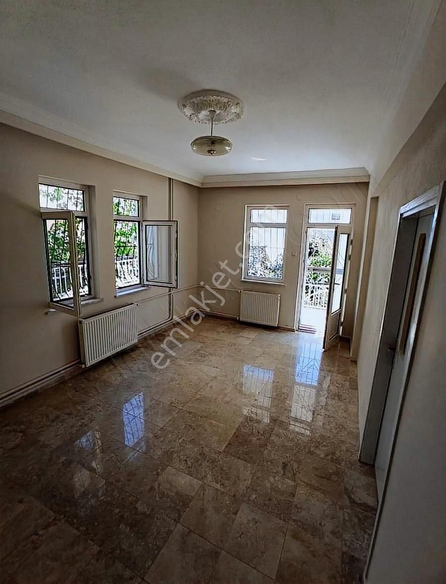 Altınkum Mahallesinde Kiralık Daire