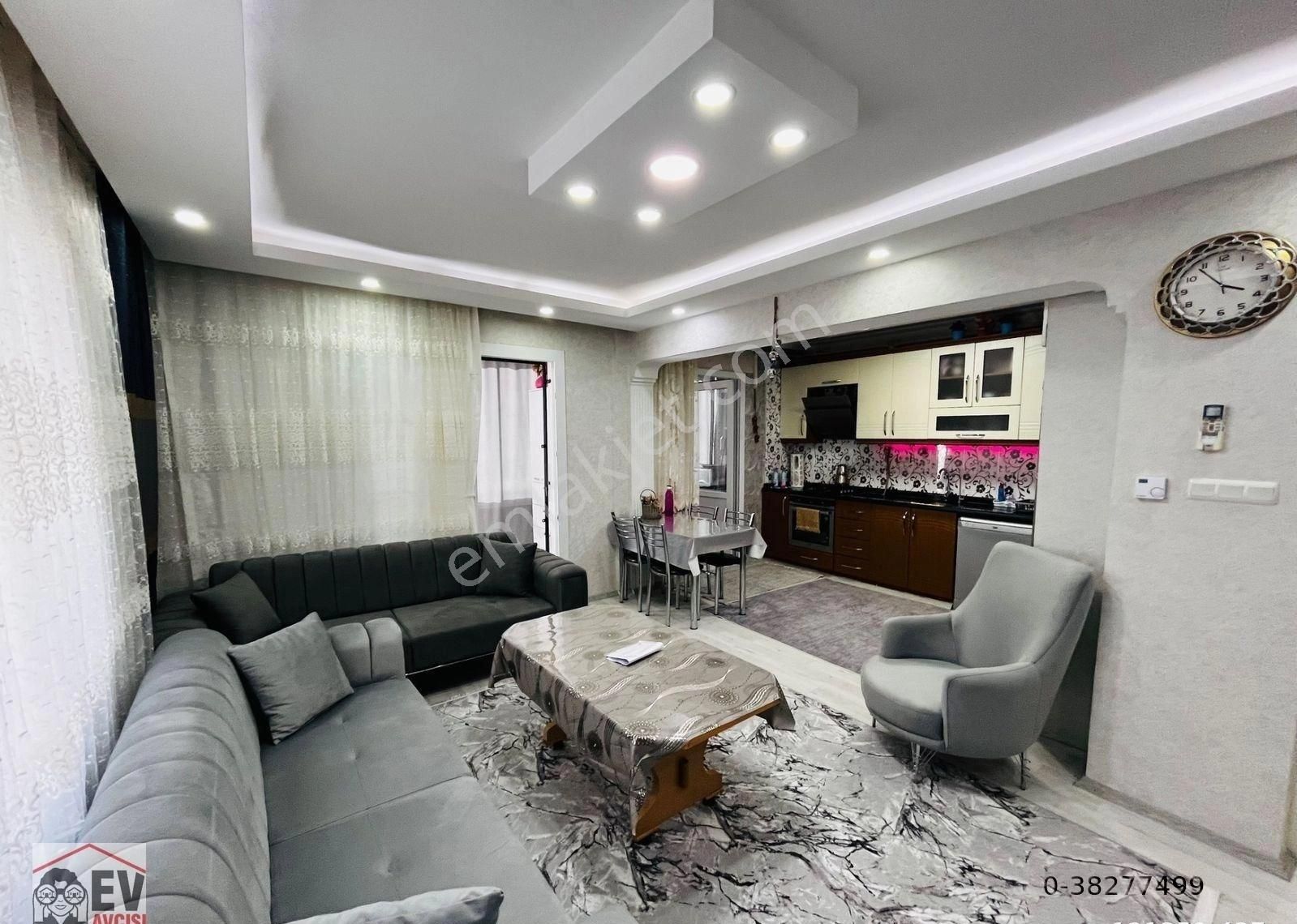 Selçuk Merkezde Masrafsız Geniş 4+1 Doğalgazlı Daire