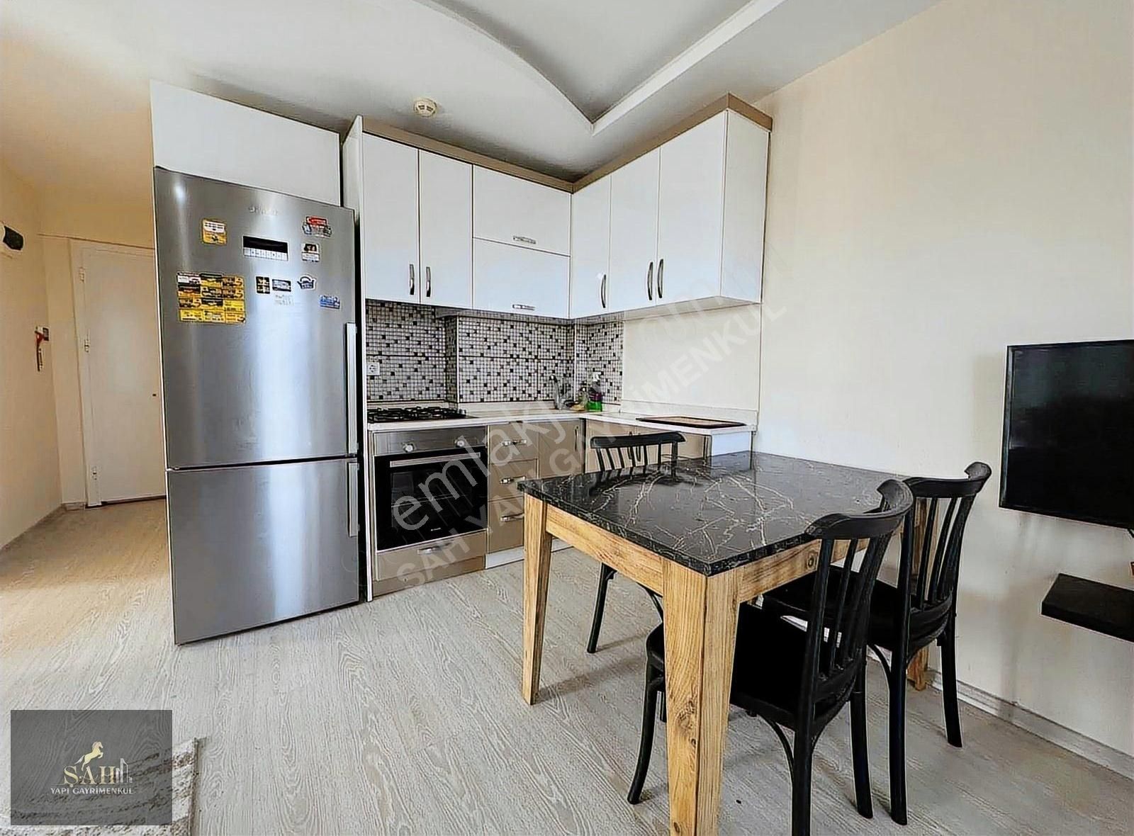 Şah Yapı'dan Havuzlu Nezih Site İçi 1+1 Eşyalı Kiralık Daire