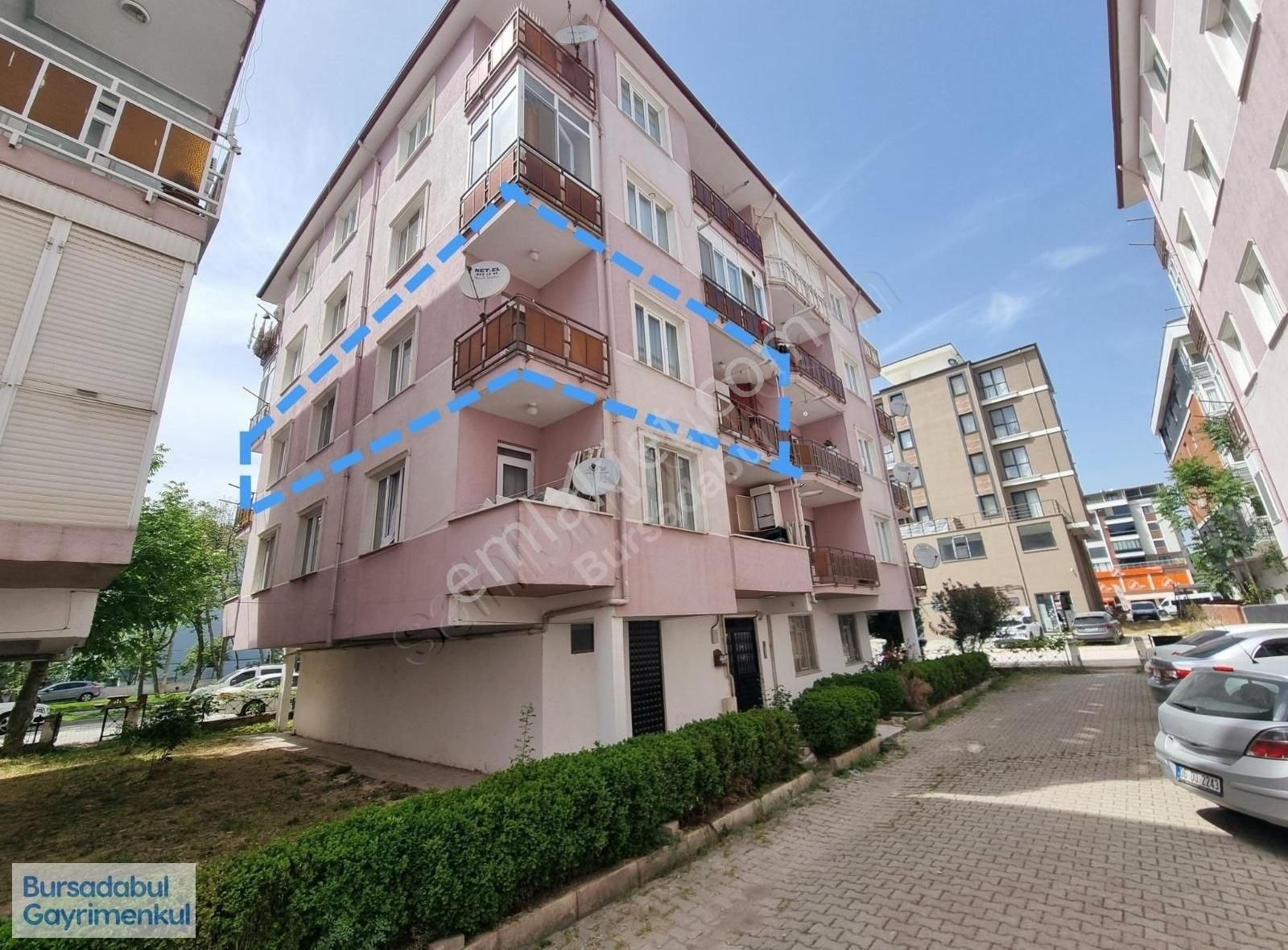 Bursadabul Cumhuriyet Mah. Antares Arkası 3+1 Arakat Daire