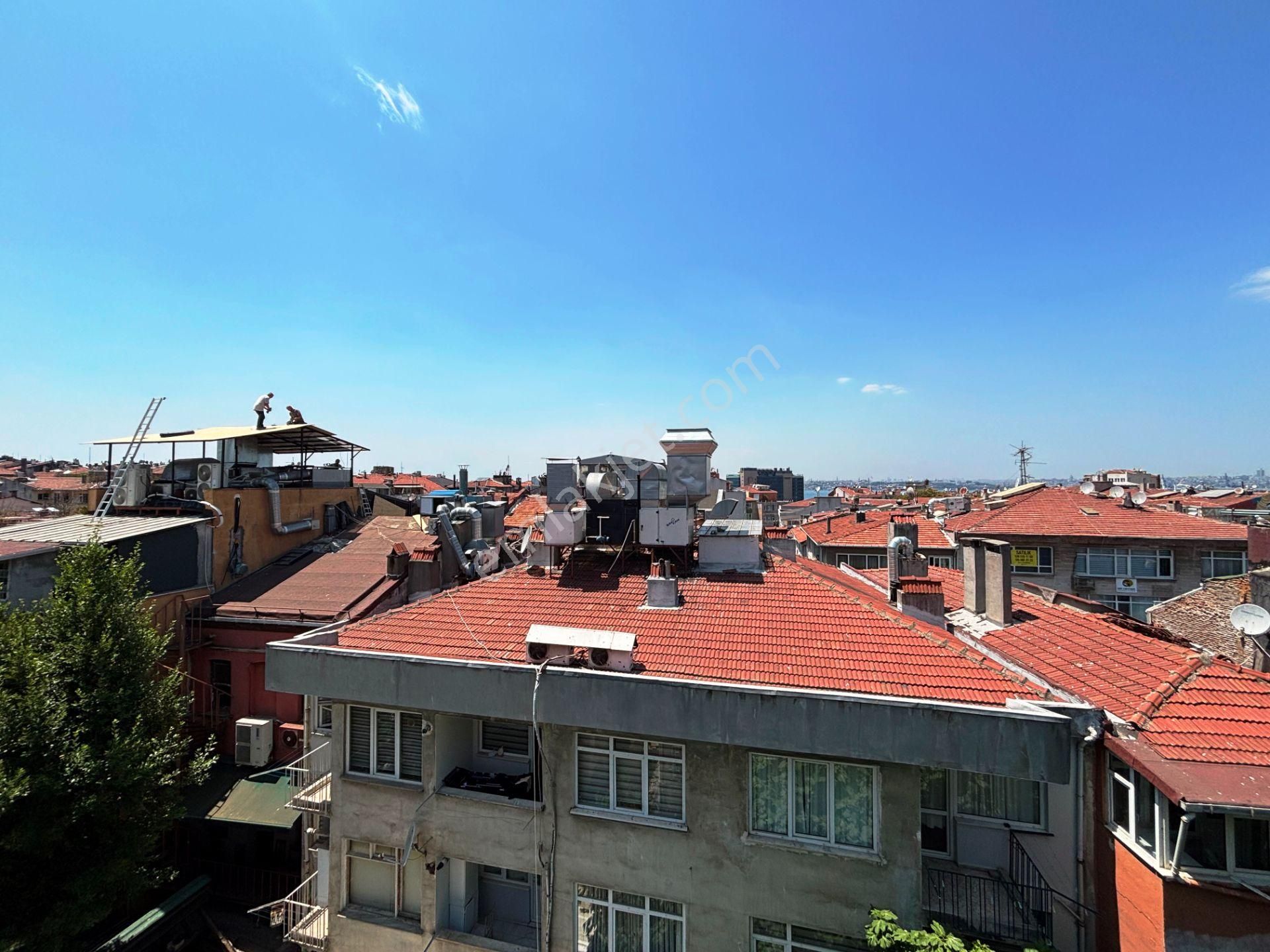Bahariye Kilise Karşısı 4.kat Manzaralı 139m2 Kiracısız Satılık