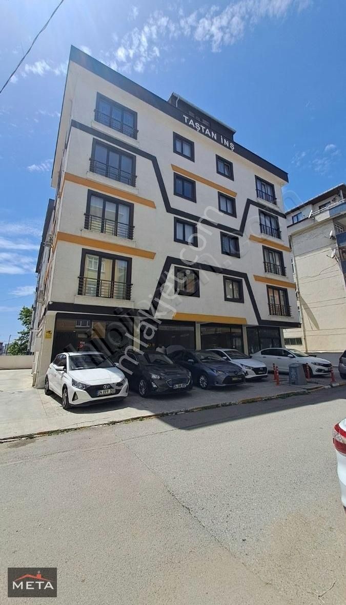 Yusuf'tan Çamçeşme Mah.e5 Çok Yakın 100 M2 Banyo Wc Ayrı Sıfır D
