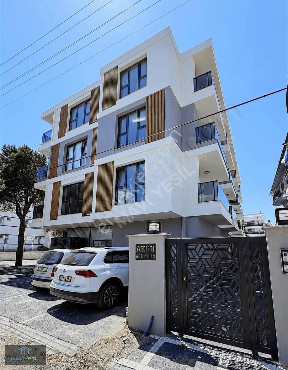 Burhanıye Merkezde Körfezin En Büyük 1+1 Daireleri 9ad Satılıktr