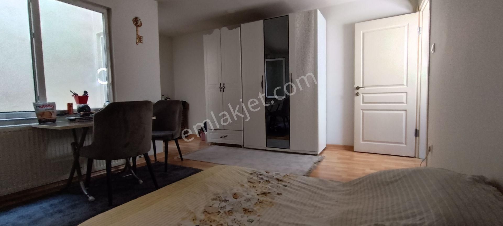 Ataşehir Örnek Mahallesinde E5 Cephe Harika 5+1 Dubleks
