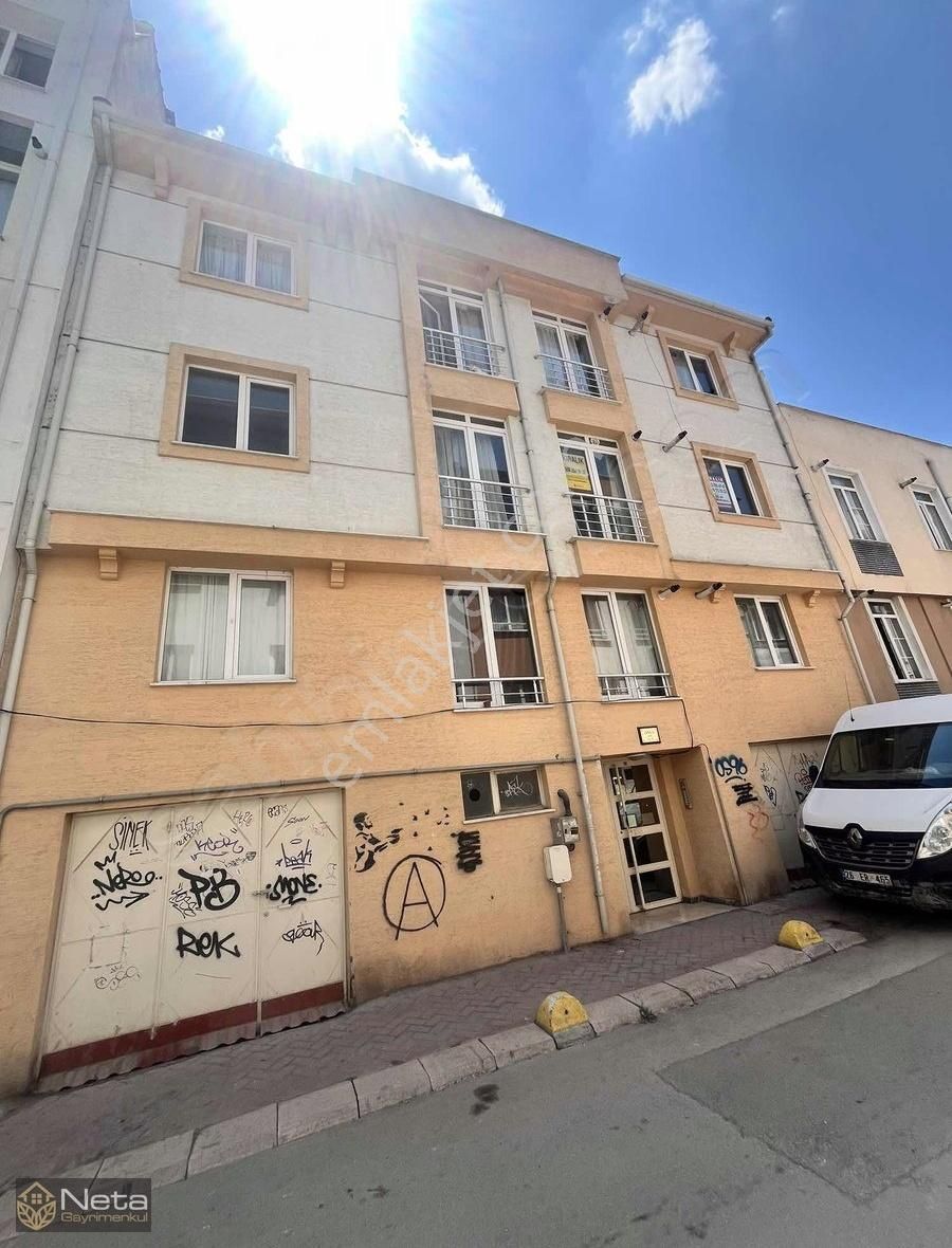 Neta'dan Eskibağlar Mh. Yengi Sokakta Ayrı Mutfaklı Kiralık 1+1