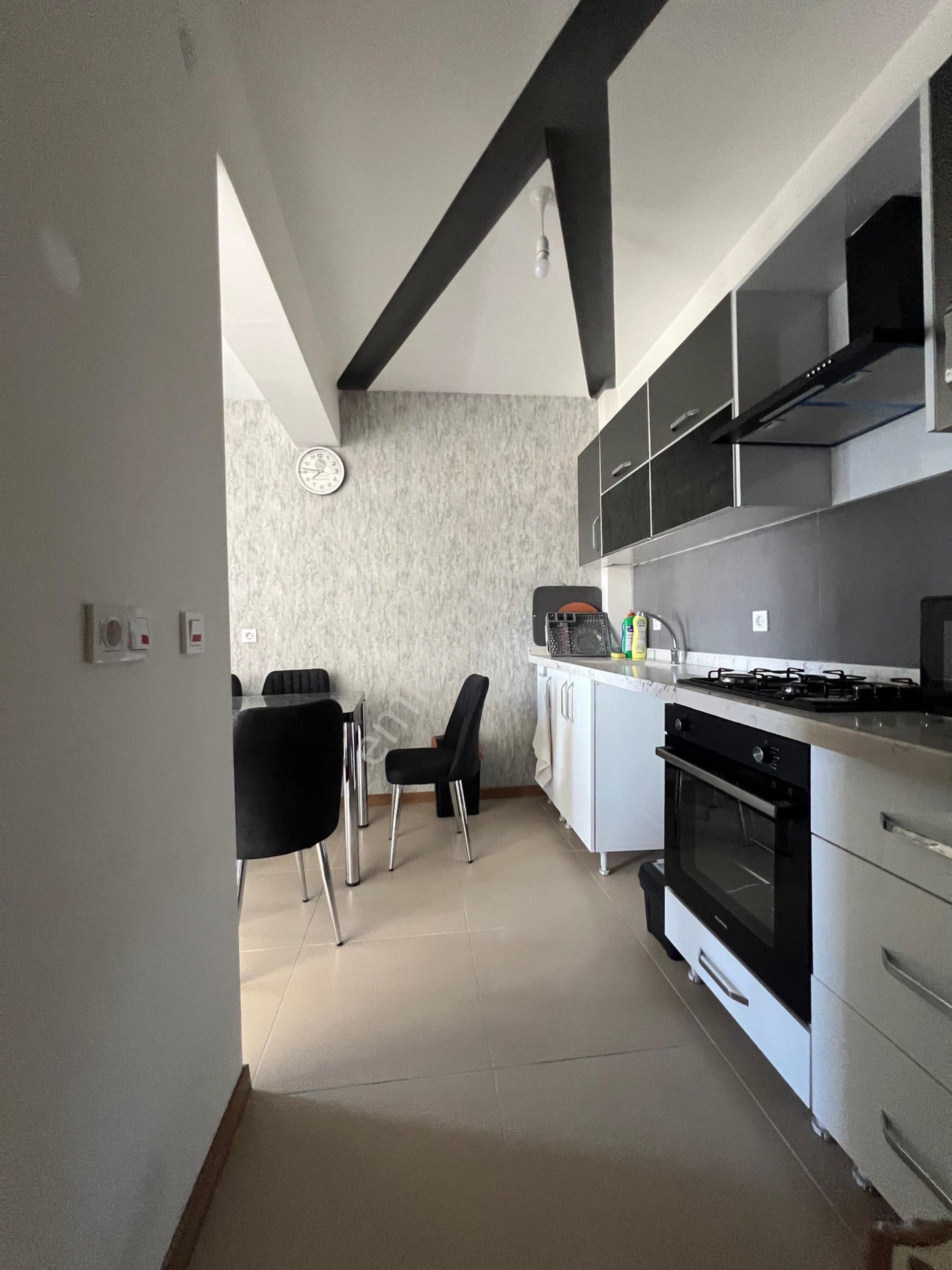 Kaykop Simaş’ta Geniş 2.5+1 – Çift Banyo, Açık Otoparklı Daire