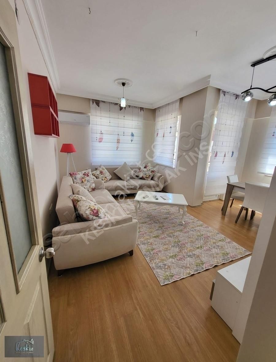 Ünivervesite'ye Yakın Kiralık 2+1 Lüks Eşyalı Arakat Daire