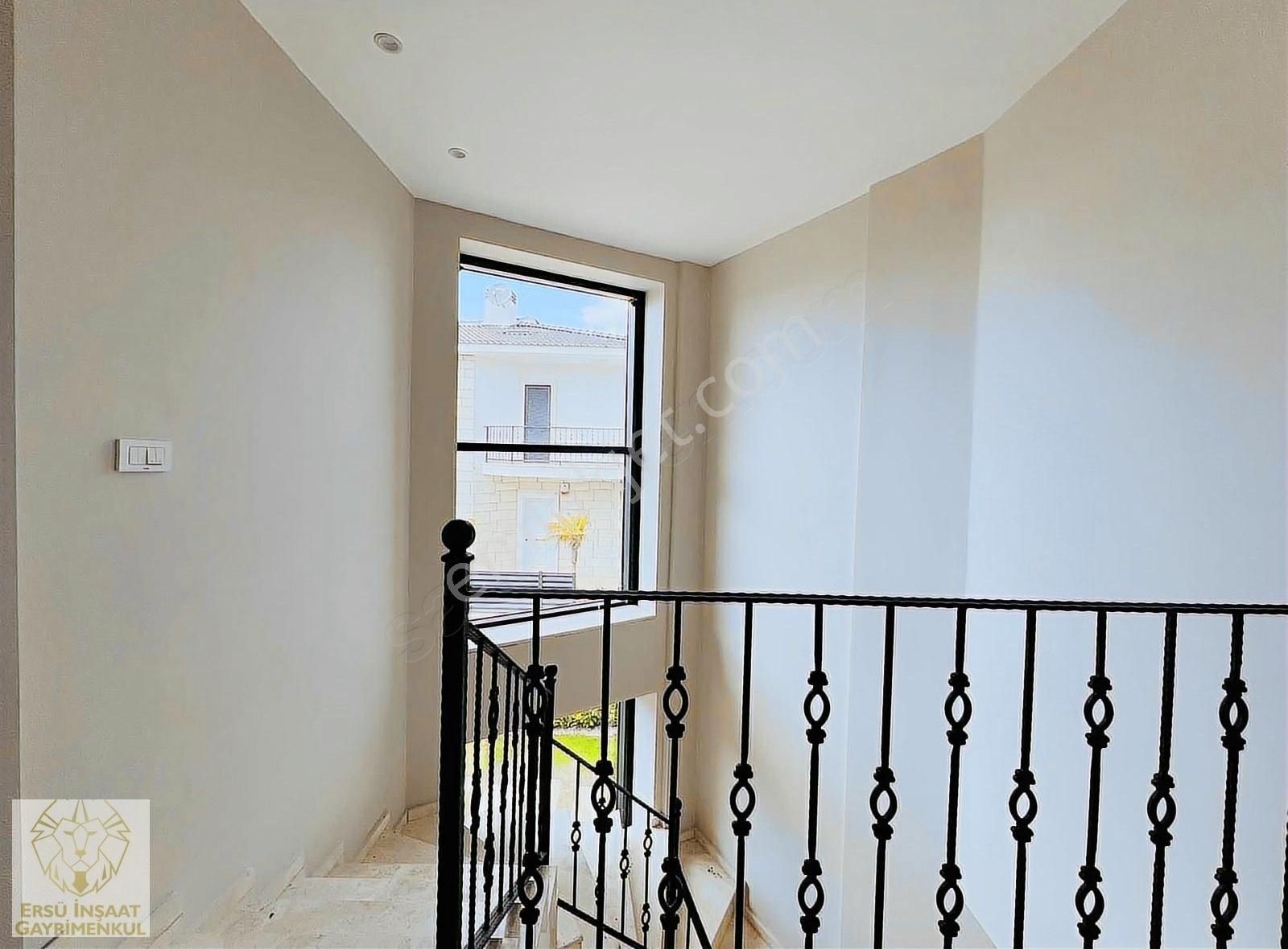 Ersü'den Geniş Bahçeli Sıfır Ultra Lüks 5+1 Havuzlu Villa - Görsel 19