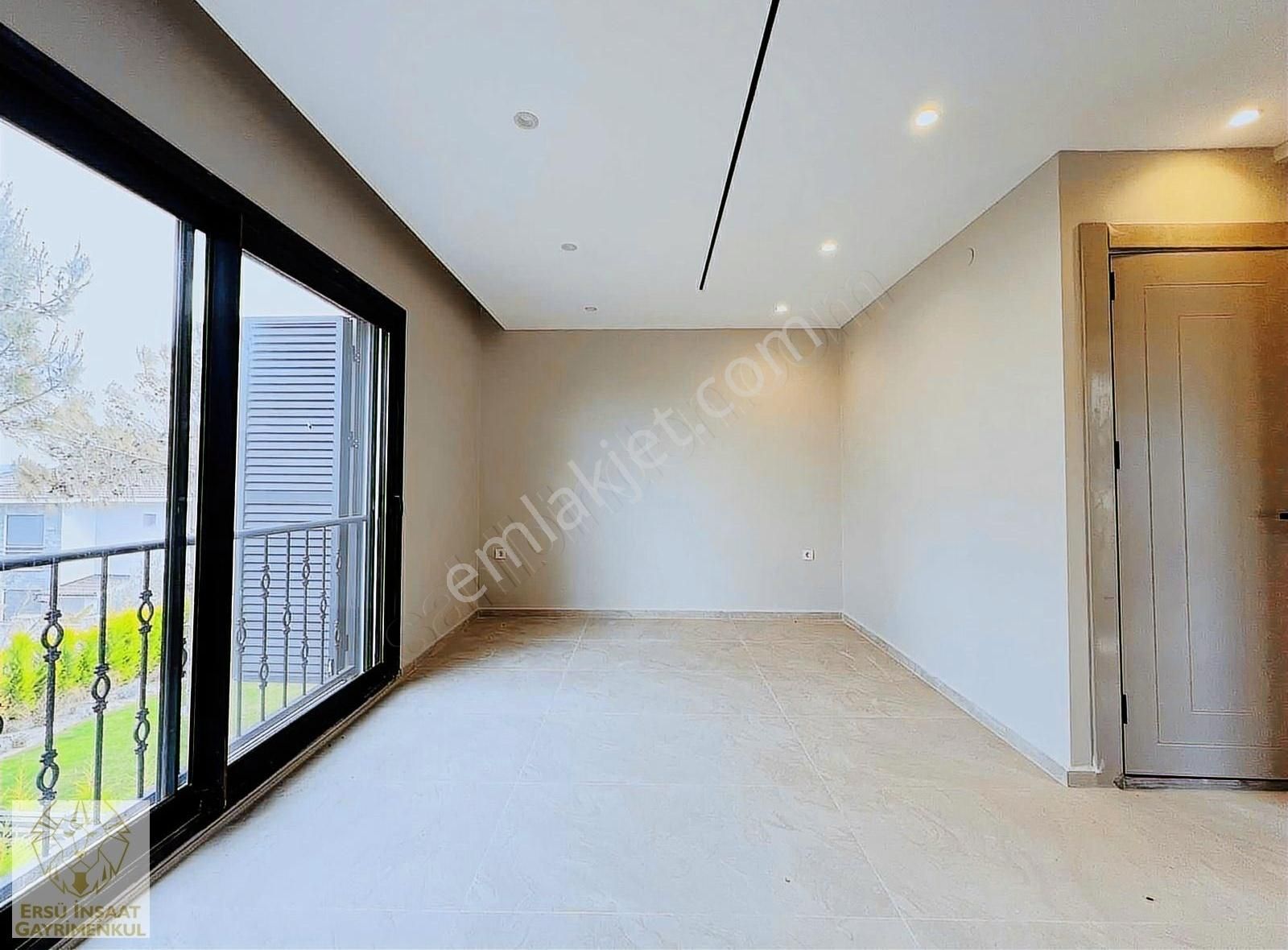 Ersü'den Geniş Bahçeli Sıfır Ultra Lüks 5+1 Havuzlu Villa - Görsel 29