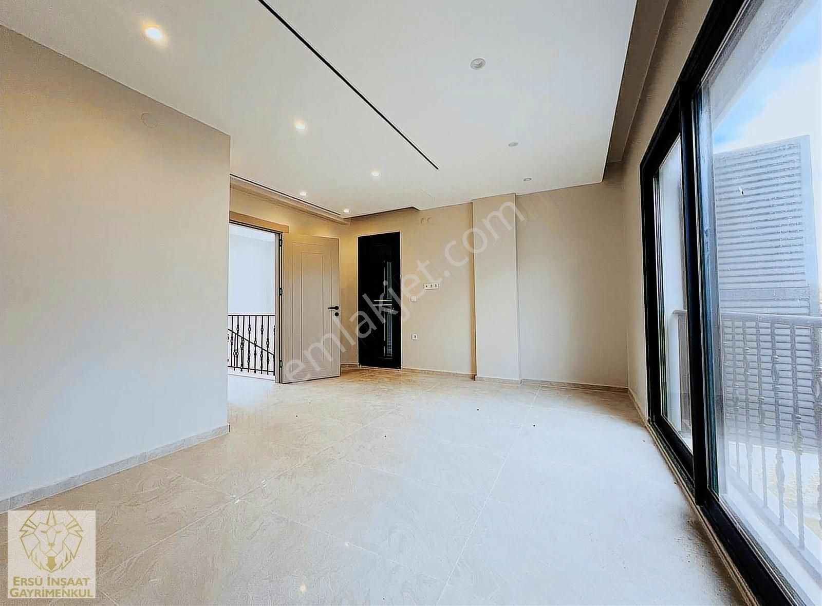 Ersü'den Geniş Bahçeli Sıfır Ultra Lüks 5+1 Havuzlu Villa - Görsel 30