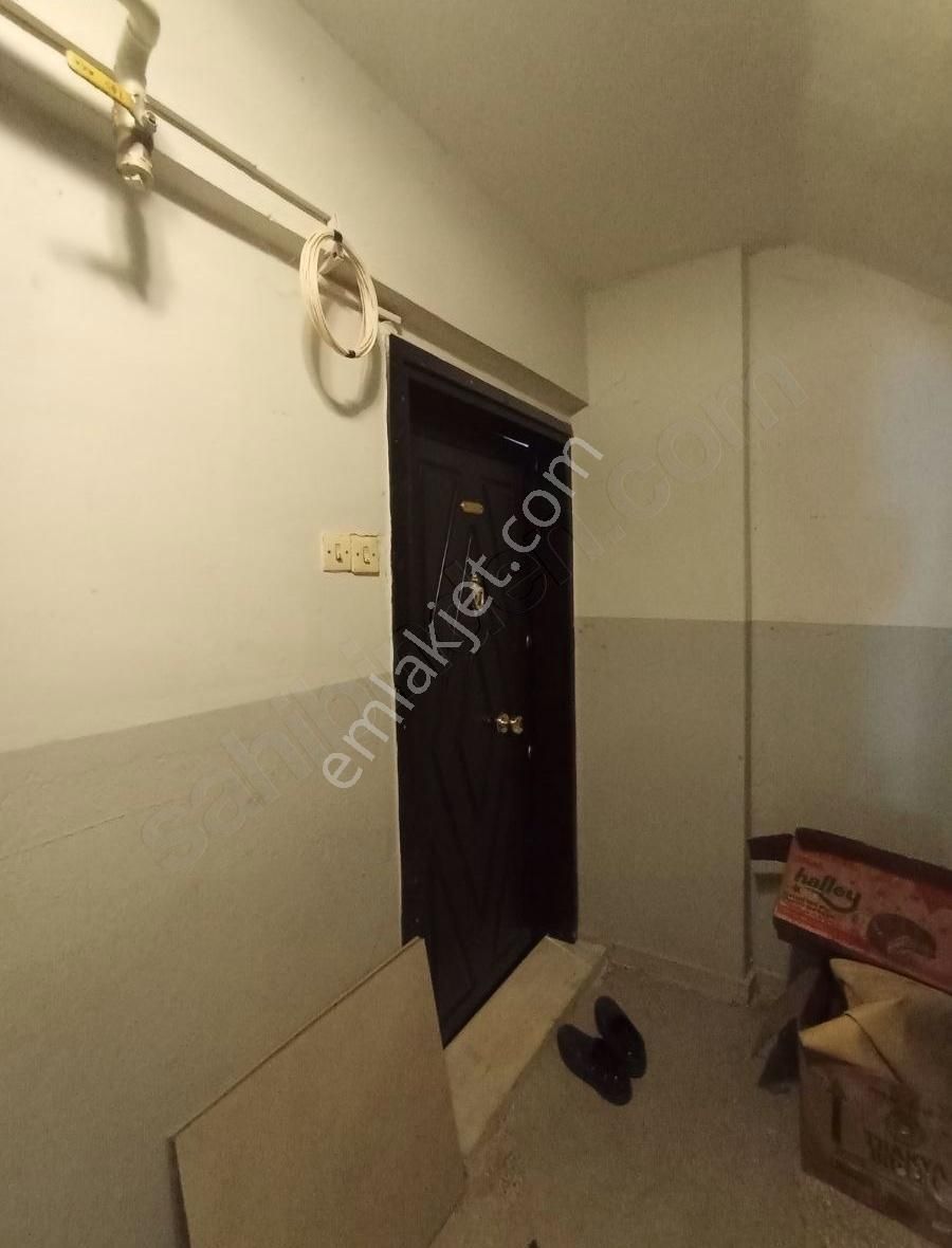 Ersü'den Zaim Ağa Cad. Bahçeli Bakımlı 3+1 Daire