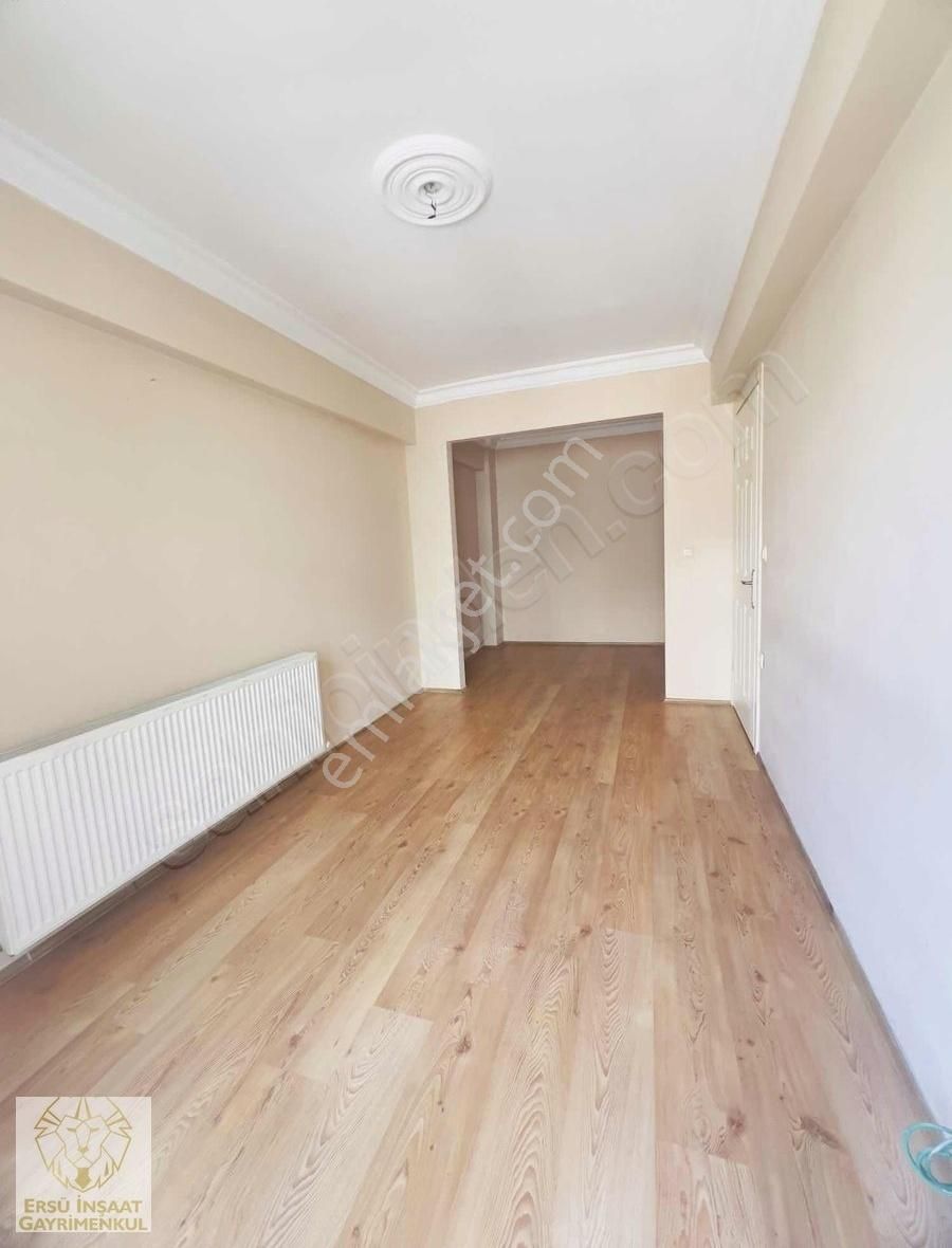 Ersü'den 2+1 Merkezi Konumda Doğalgazlı Arakat Boş Daire