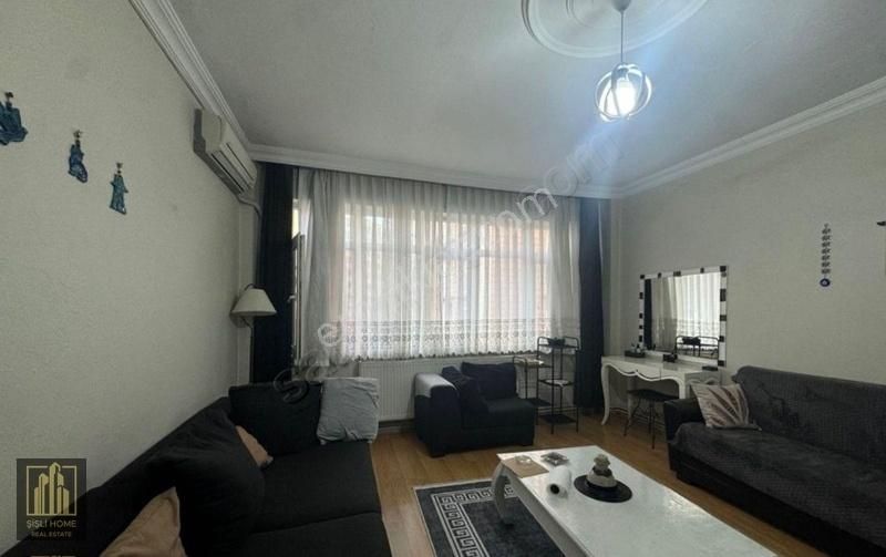 Bomonti'de 2+1 Satılık Daire