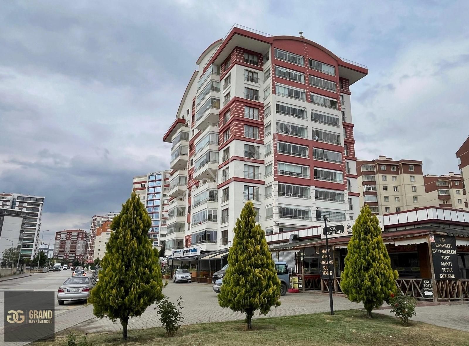 Grand'dan Çakırlar Göbekte 3+1, Teraslı,emsalsiz Daire!!!