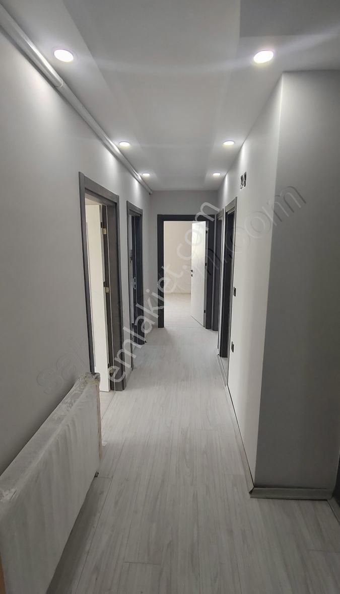 Altıkat Emlkatan Satılık Sıfır 2+1 90m2 Ara Kat