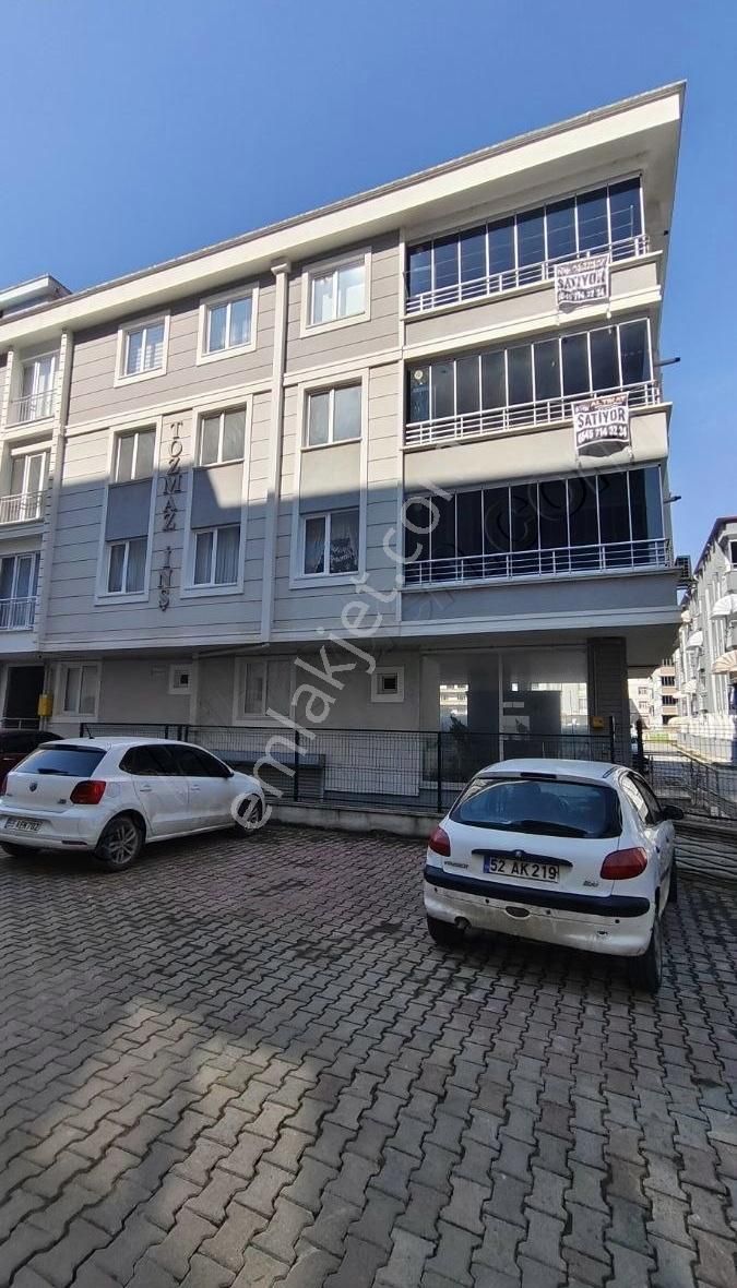 Altıkat Emlaktan Satılık 3+1