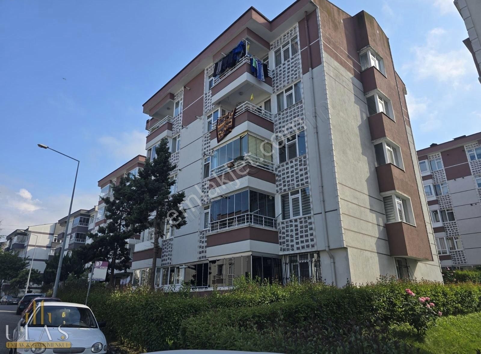 Ulaş Gayrimenkulden Kuğukent Sitesinde 3+1 Satılık Daire
