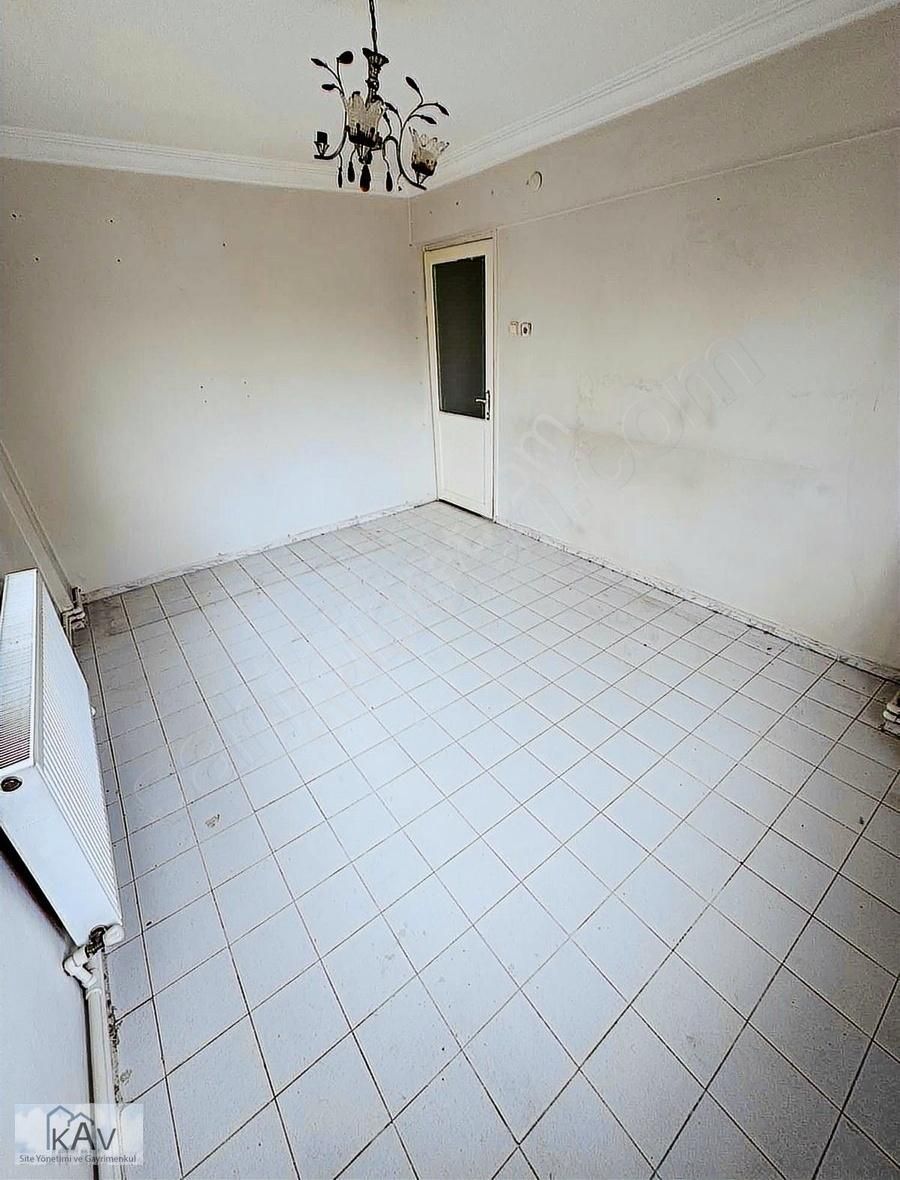 Aile Apartmanıı'nda Aydınlık Köşe 3+1
