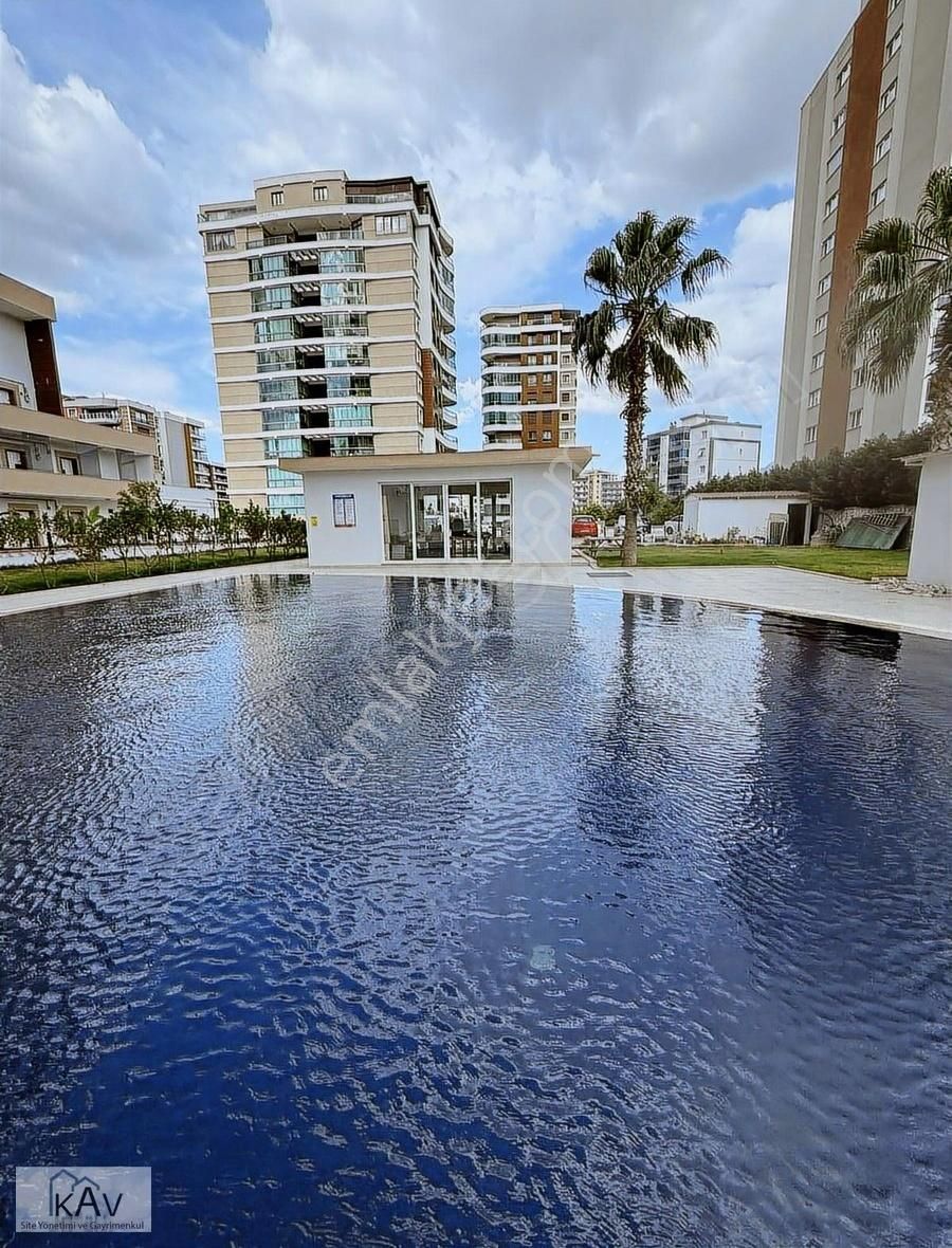 Güzelyurt Site İçi Havuzlu Açık Kapalı Otoparklı Kiracısız