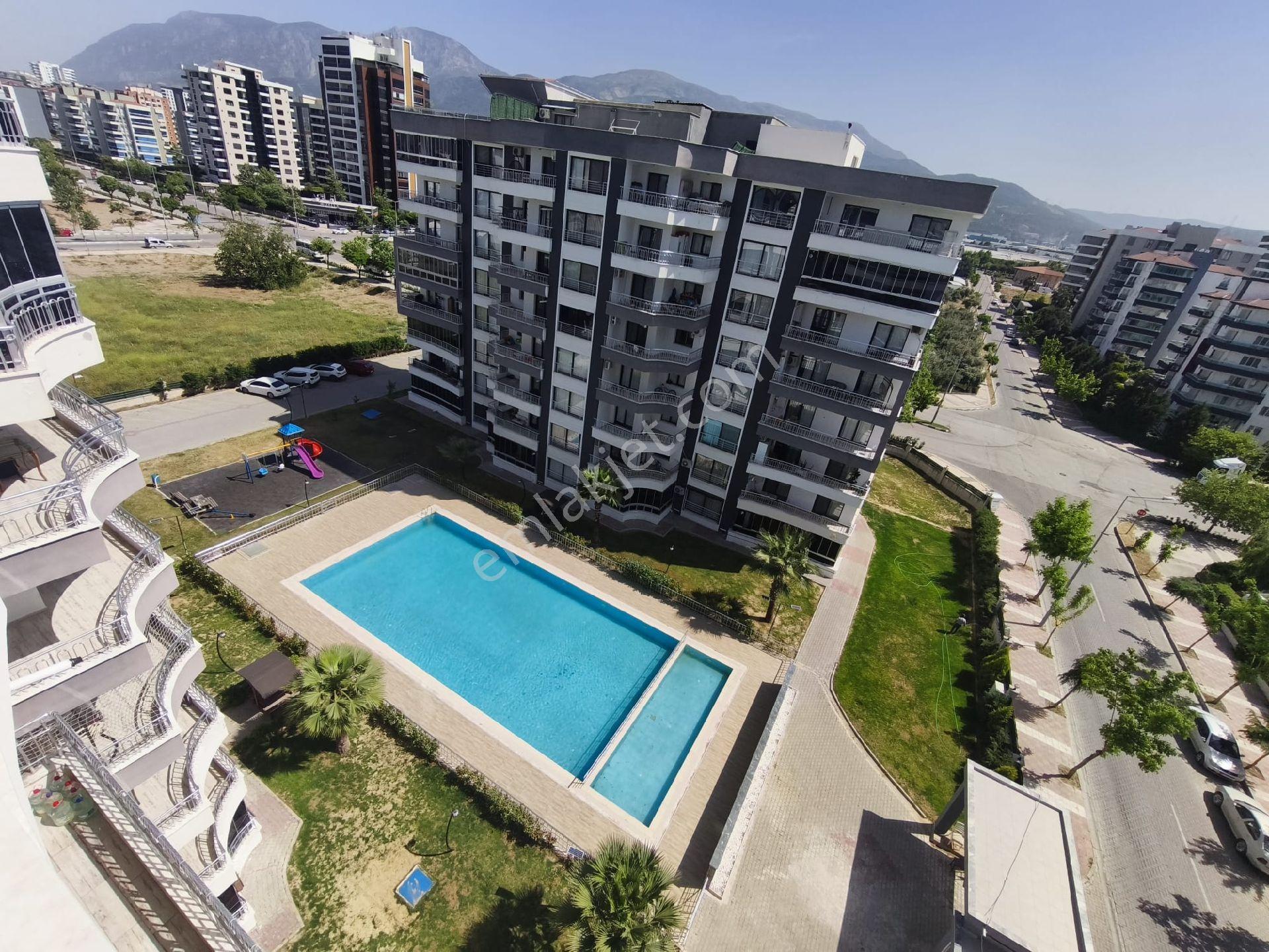 Manisa Yunusemre Güzelyurt Mh. 4+1 Havuzlu Güvenlikli Site İçi Satılık Dubleks Daire - Görsel 2