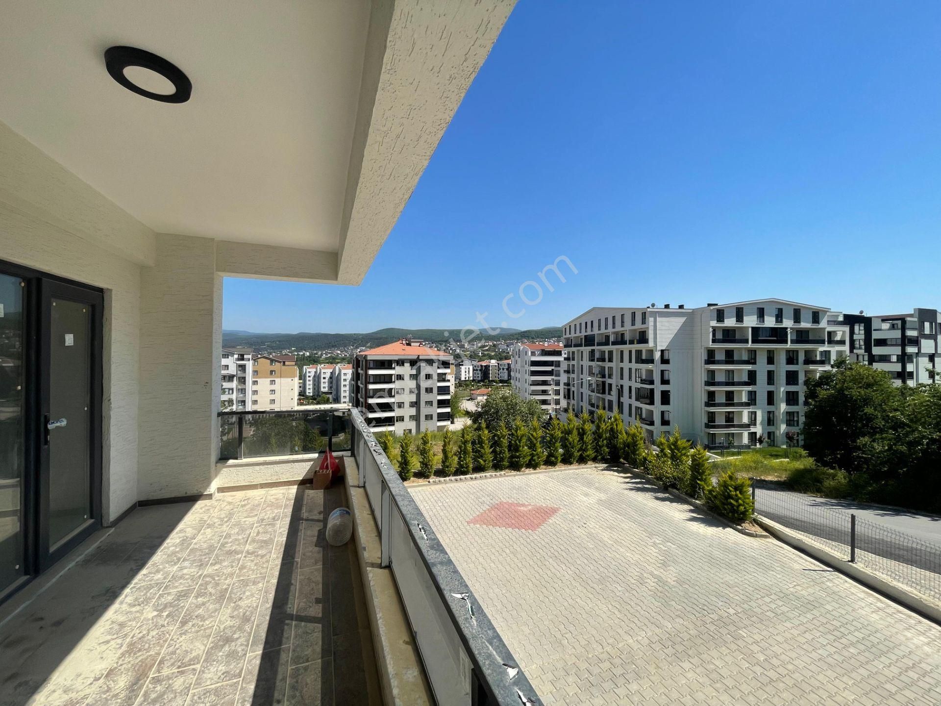 Kayapada Merkezi Konumda Yerden Isıtmalı 3.5+1 Ferah Daire!