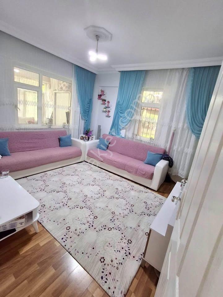 Antalya Kepez Gundogdu Mahallede Tramvaya Yakın Herseyı Ayrı